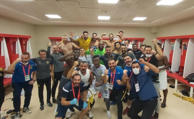 Yeni Malatyaspor'da 9 futbolcunun sözleşmesi sona erdi