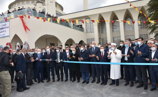 Diyanet İşleri Başkanı Erbaş Malatya'da cami açılışına katıldı