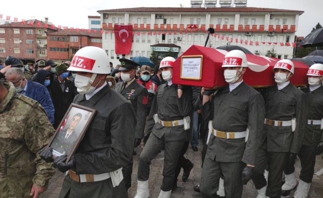 Şehit Uzman Çavuş Kızılay, memleketi Malatya’da gözyaşları arasında defnedildi