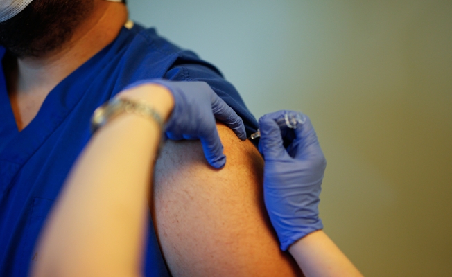 Covid-19 salgınını bitirecek tek silah aşı