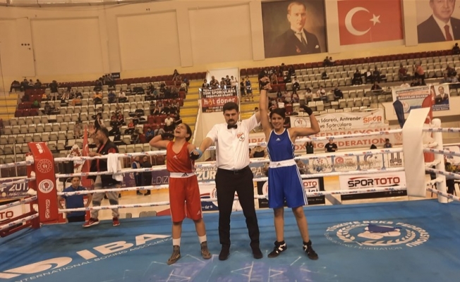 Malatyalı boksör Fırat’ın Türkiye Şampiyonluğu sevinci