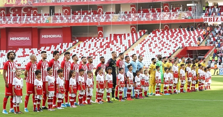 B.Yeni Malatyaspor Antalya’da Kayıp: 3-0