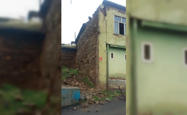 Deprem dolayısıyla Doğanyol’da okullar tatil edildi!