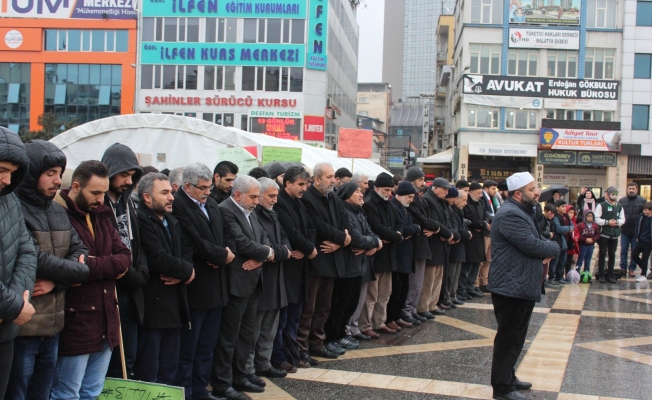 İdlib’de hayatını kaybedenler için Malatya’da gıyabi cenaze namazı kılındı