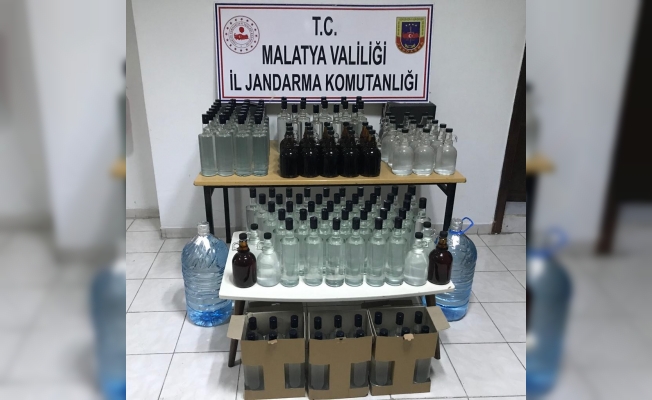 Malatya'da 230 litre sahte içki ele geçirildi