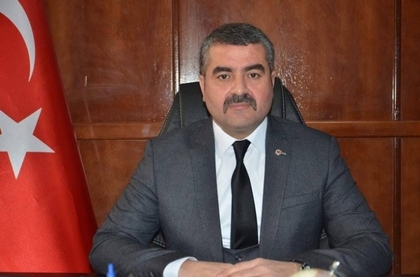 MHP'de istifa! Bülent Avşar istifa etti!
