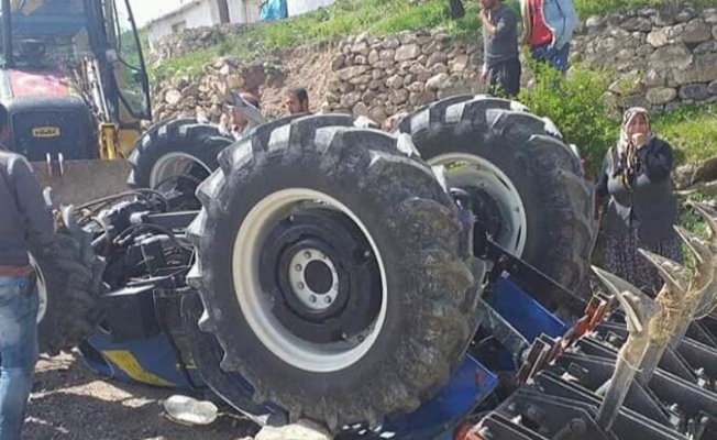 Darende'de feci kaza! Traktör devrildi, baba ve kızı hayatını kaybetti...