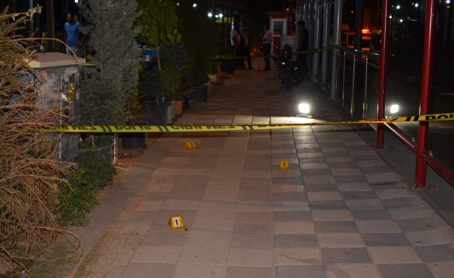 Malatya'da çay ocağına silahlı saldırı: 1 ölü, 2 yaralı!