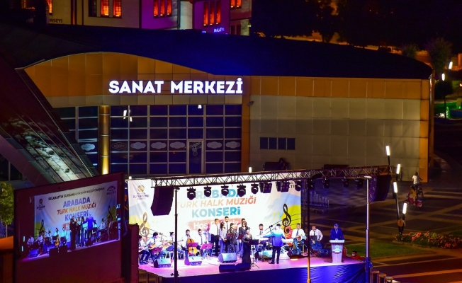 Malatya'da arabada Türk Halk Müziği konseri düzenlendi