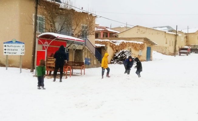 Malatya'nın bazı ilçelerinde kar yağışı etkili oldu!
