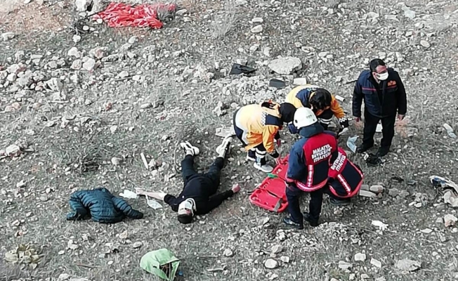 Malatya'da uçuruma yuvarlanan genç yaralandı