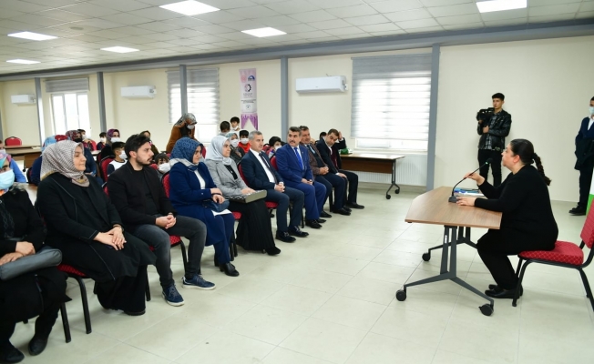 Başkan Çınar, Kiltepe Mahallesindeki Anadolu İrfanı seminerine katıldı