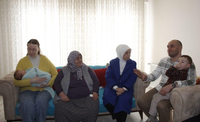 Ukrayna’da yaşayan Türk aile Malatya’ya getirildi