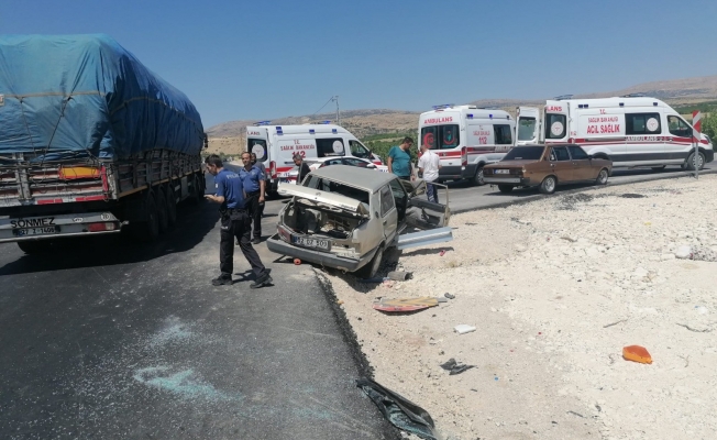 Malatya’da iki otomobil çarpıştı: 12 yaralı