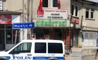 CHP Akçadağ İlçe Başkanlığı'na silahlı saldırı