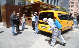 Taksi durakları ve araçlar dezenfekte ediliyor!