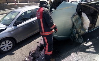 Malatya'da iki otomobil çarpıştı: 2 yaralı!