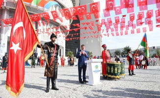 Malatya’da Cumhuriyet Bayramı Coşkusu! Kortej yürüyüşü gerçekleştirildi