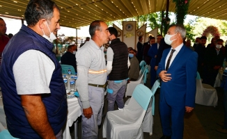 Başkan Çınar, temizlik işleri müdürlüğü ekipleriyle bir araya geldi