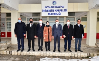Vali Baruş Battalgazi Üniversite ve Karabağlar mahalle muhtarlarını ziyaret etti