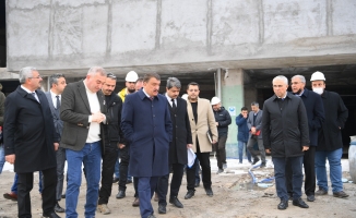 Başkan Gürkan, çalışmaların sürdüğü YİMPAŞ binasında incelemelerde bulundu