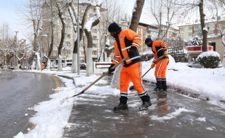 Battalgazi’de karla mücadele çalışmaları sürüyor