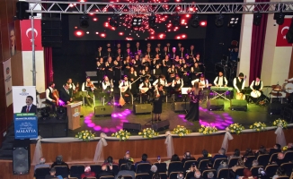 ‘Gönül Cemresi’ Türk Halk Müziği Konserine yoğun katılım