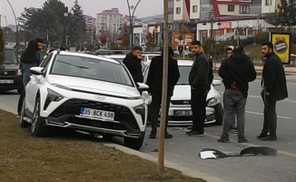 Malatya'da iki otomobil çarpıştı: 1 yaralı  