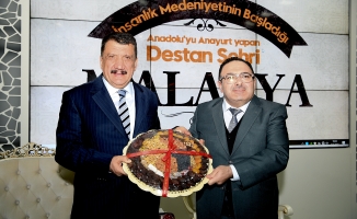 Yerel Yönetimler Başkan Yardımcı Böke, Malatya Büyükşehir Belediyesini ziyaret etti