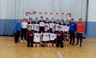 Malatya Necatibey Ortaokulu Hentbol takımında 1.Lig sevinci  
