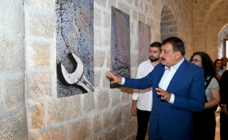 Başkan Gürkan, ‘İşler Nasıl Karma Sergisi’ açılışına katıldı