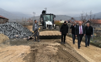 Doğanşehir’de kilitli parke taş çalışmalarına hız verildi