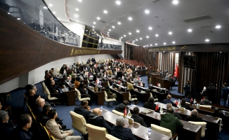 Gürkan, Büyükşehir Belediyesi Meclis Salonunda vatandaşlarla bir araya geldi