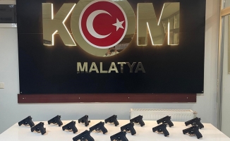 Malatya’da çok sayıda kaçak silah ele geçirildi