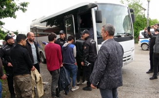 Malatya’da iş yerinde 25 düzensiz göçmen yakalandı